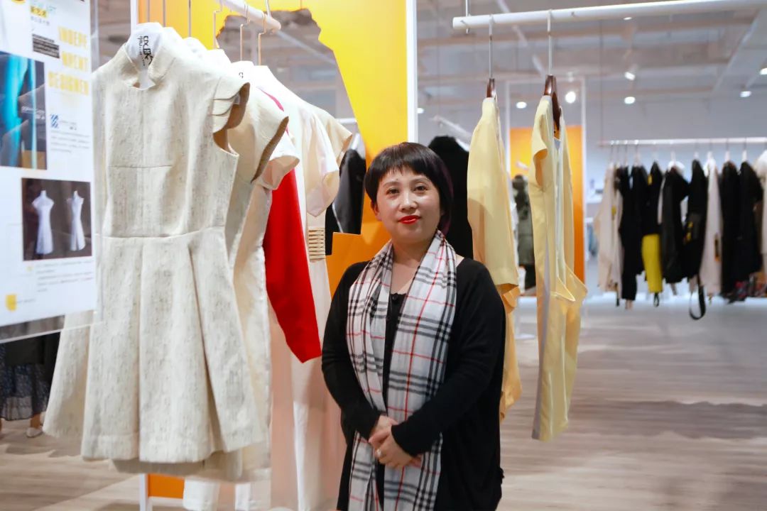 独家专访时尚零距离走近柯桥设界服装设计师