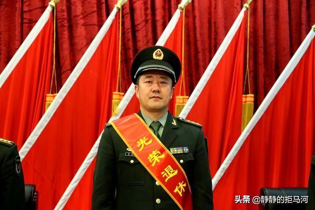 参军30年履职12个岗位从农村娃到正团上校的他满怀感恩告别军旅