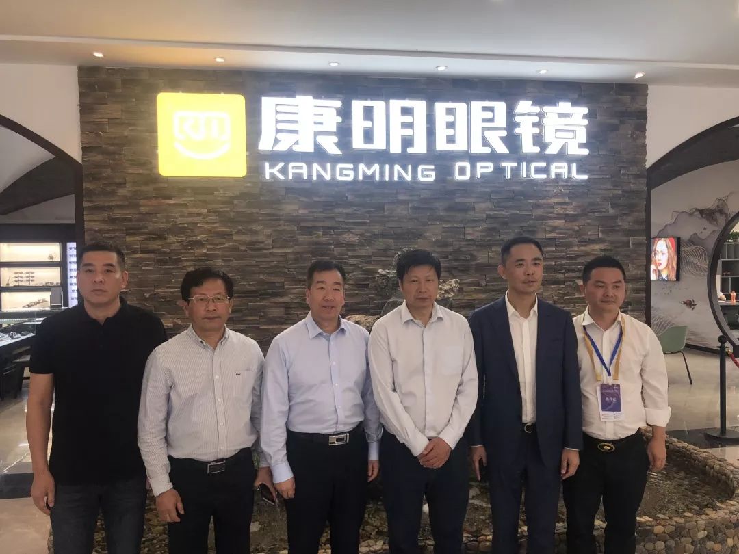 我区20家眼镜品牌企业抱团参加2019温州国际眼镜展