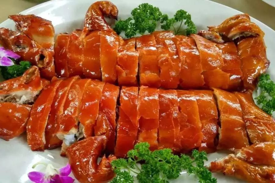 渥太华这家餐厅居然有脆皮烤乳猪和北京烤鸭!你还没吃过吗?