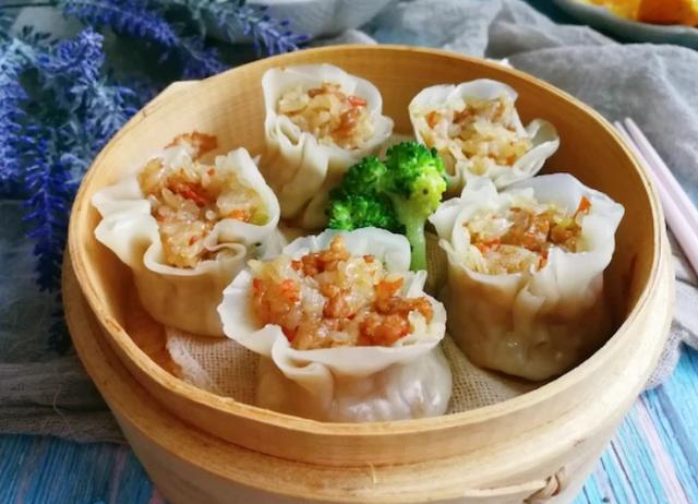 自制香菇糯米烧卖软糯咸香营养健康跟店里卖的就是不一样