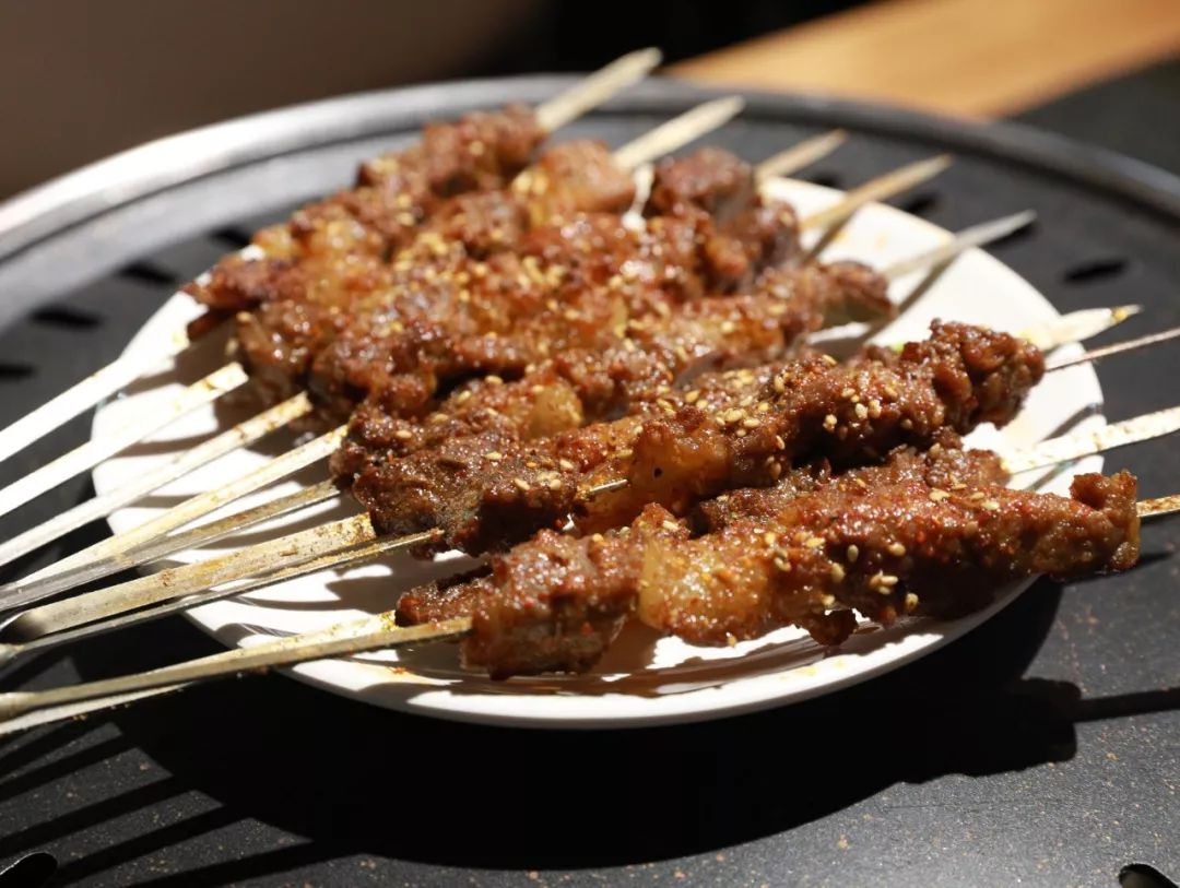 酒得凭本事喝~_齐齐哈尔