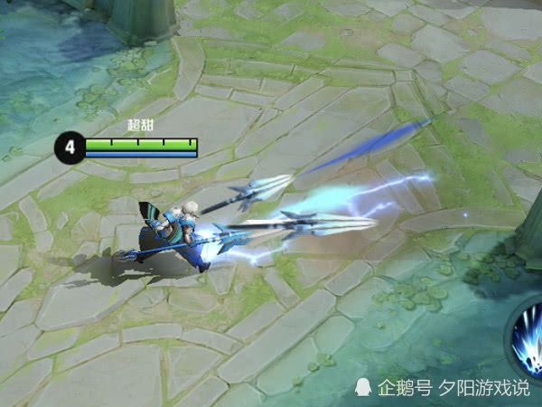 2技能也是一样,蓝色的长枪也是十分的飘逸,并且还带有未来的科技感