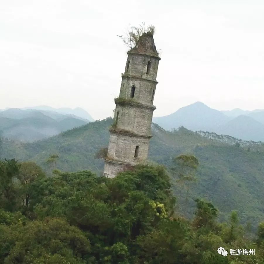 文塔在丰邑并不鲜见,据《民国丰顺县志》卷十五载"文塔,一在县北八里