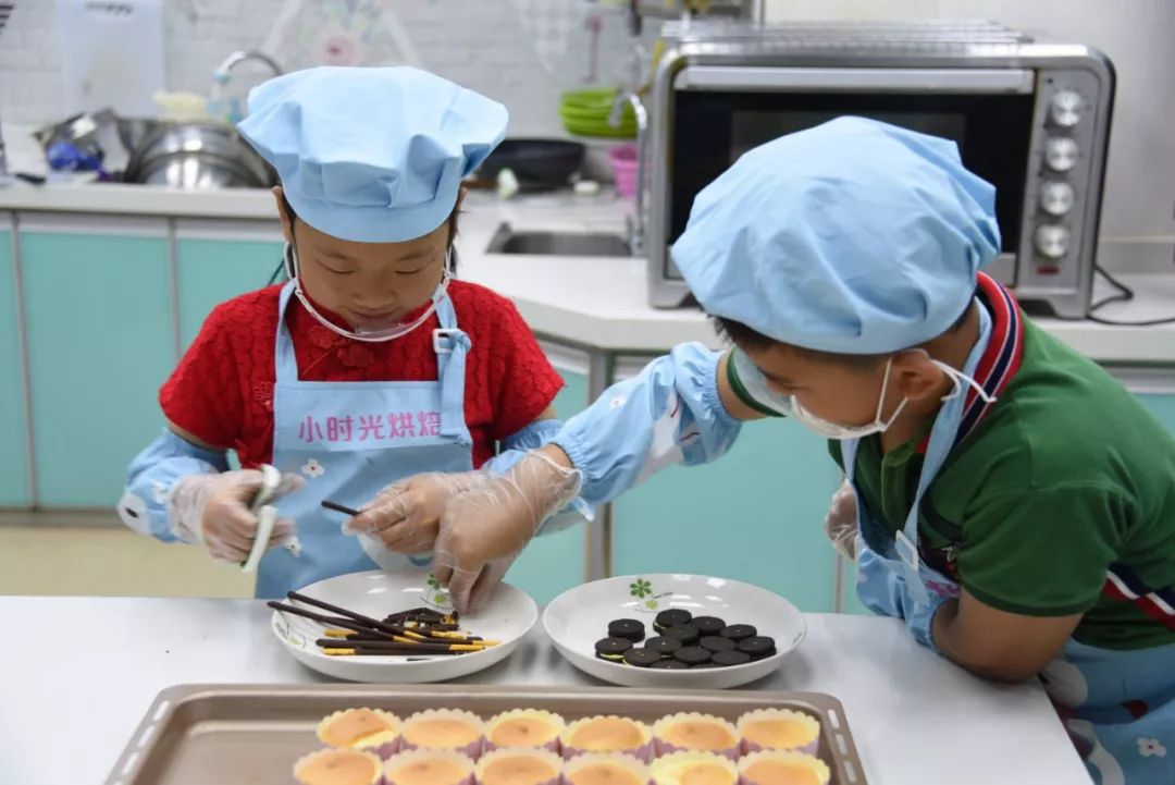 搵食斗门烘焙学堂第一课与孩子一起做可爱又健康的纸杯蛋糕