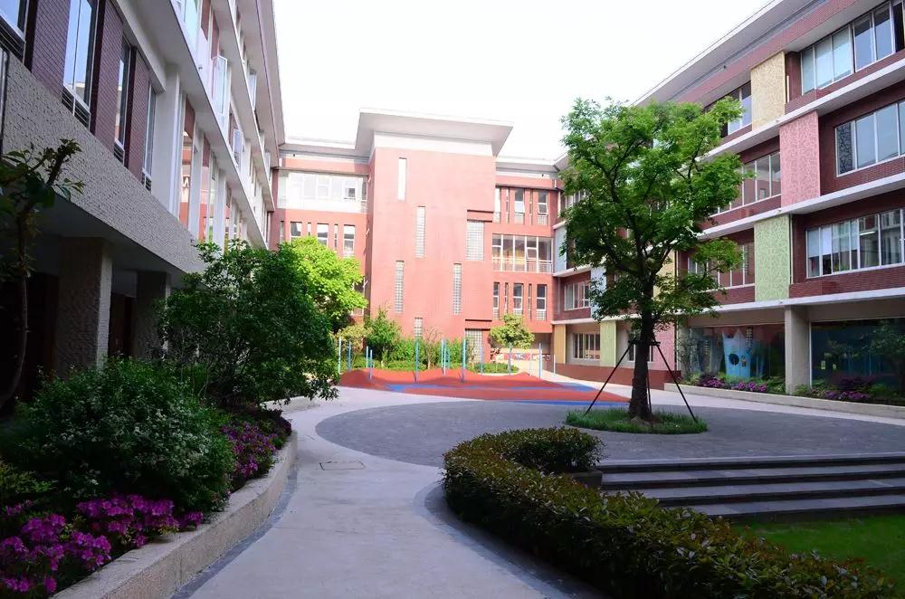 徐家浜一村,徐家浜二村,金湖阁,书香苑,风华苑及东环路以东,中新大道