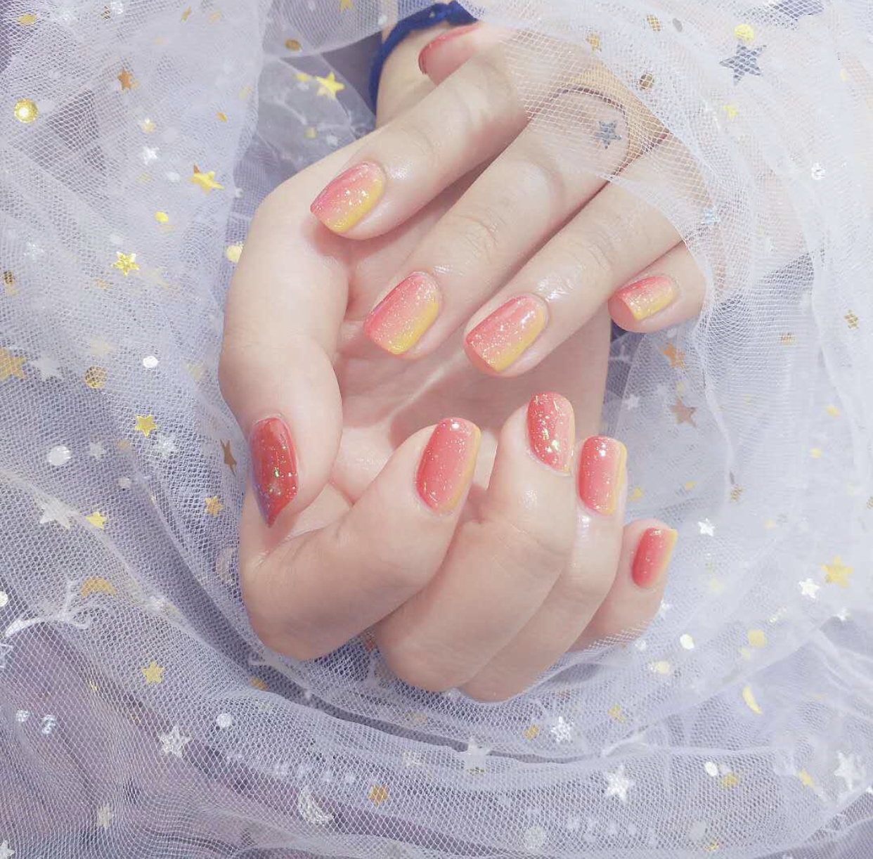 双色渐变美甲教程,夏天就要这种仙气满满的感觉!_颜色