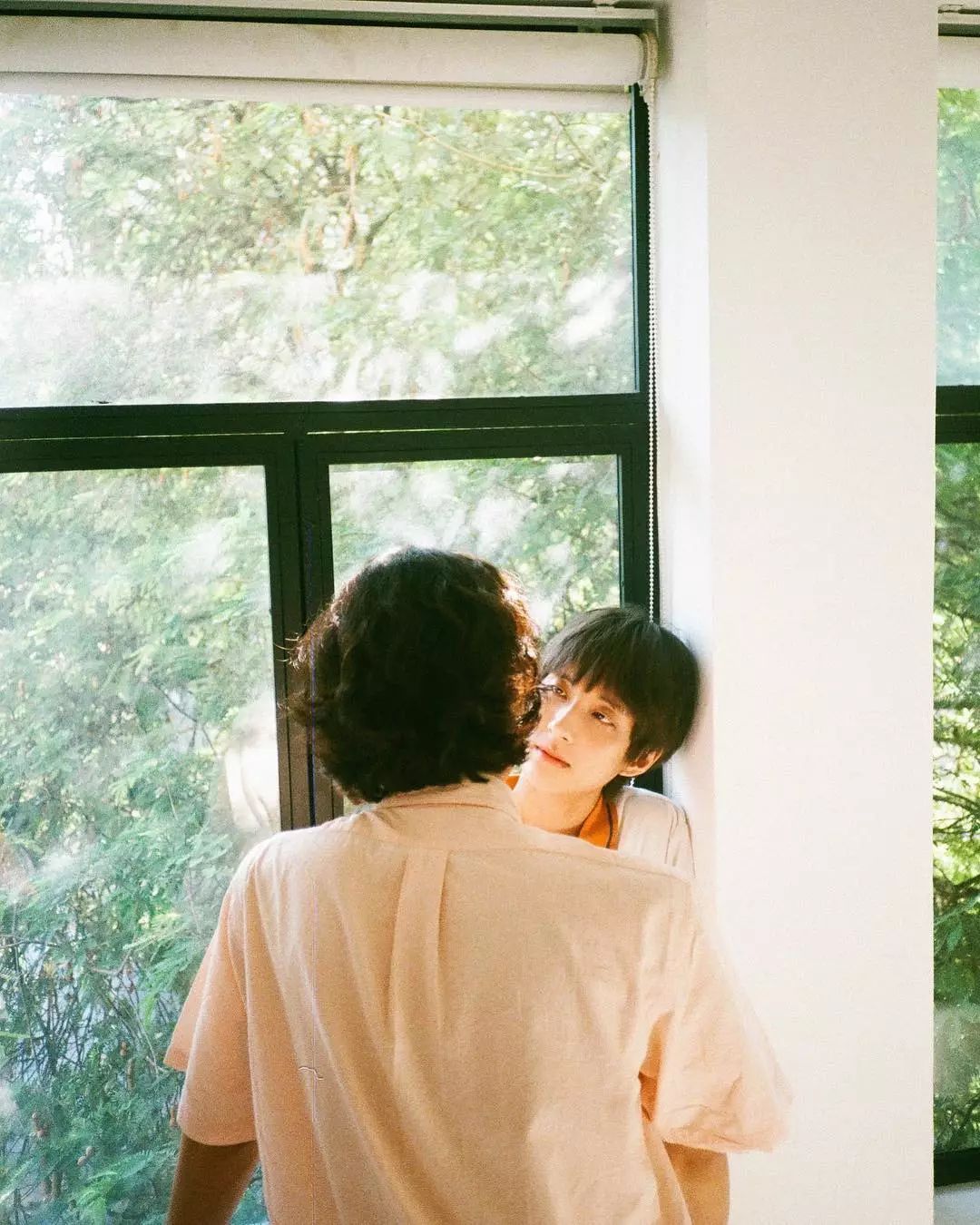 音乐韩国首个公开出柜的偶像holland如何成为保守娱乐圈中的酷儿代表