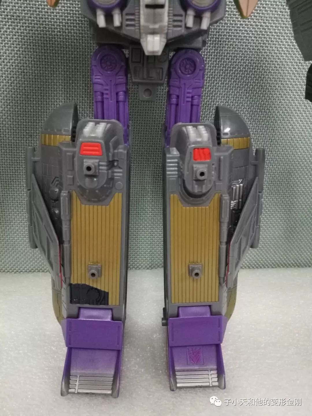 评玩具子小天粑粑总测评变形金刚a版狂派超级战舰月潮波多重形态满足