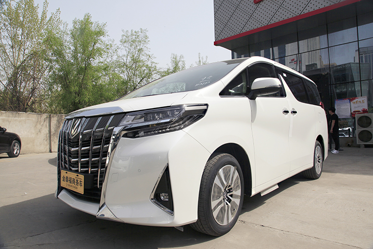 西安金泰福特级保姆车丰田埃尔法即动感又气派