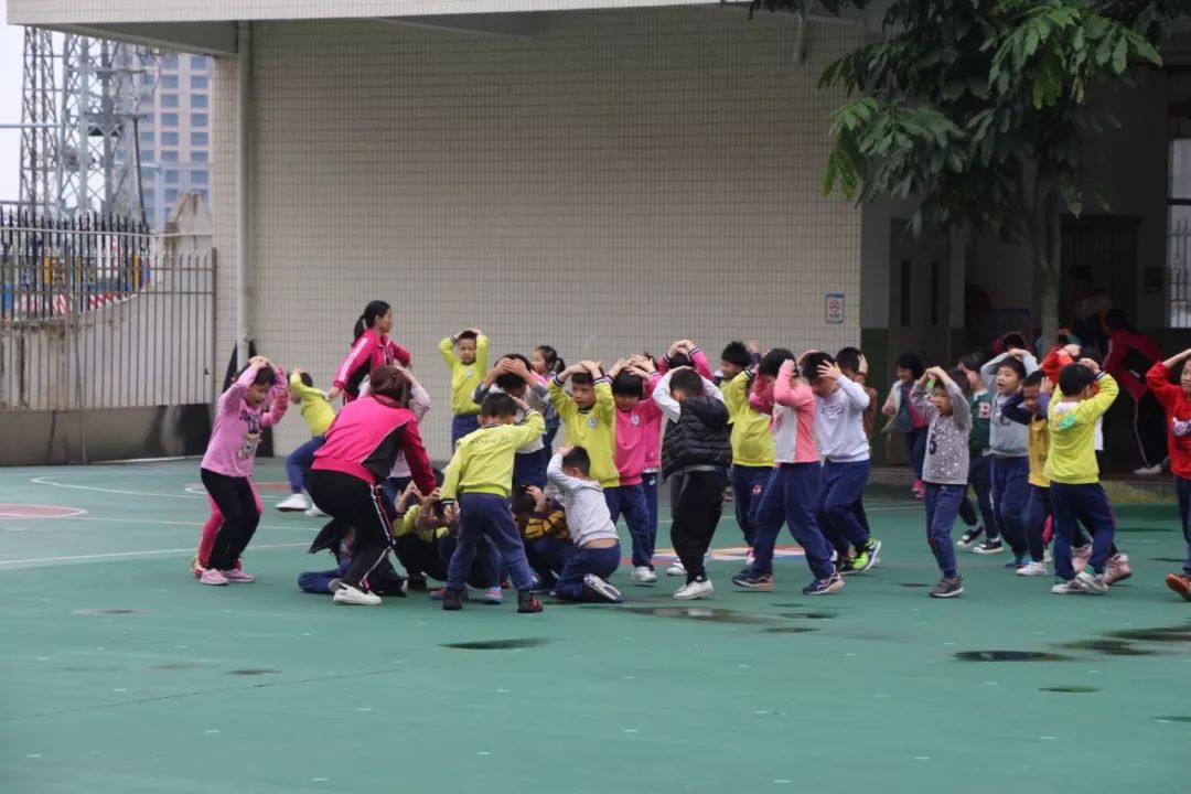 的评价,正确指引检查组成员,崇南社区梁耀安书记,村委陈锦枫主任专干