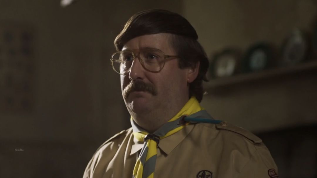 还有个野人,基本就是啥也不懂,人生经历只有跟熊接触的,女主问他你