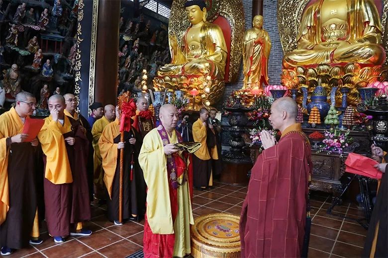 深圳东山寺举行法广法师晋院升座庆典,明生大和尚出席并送位