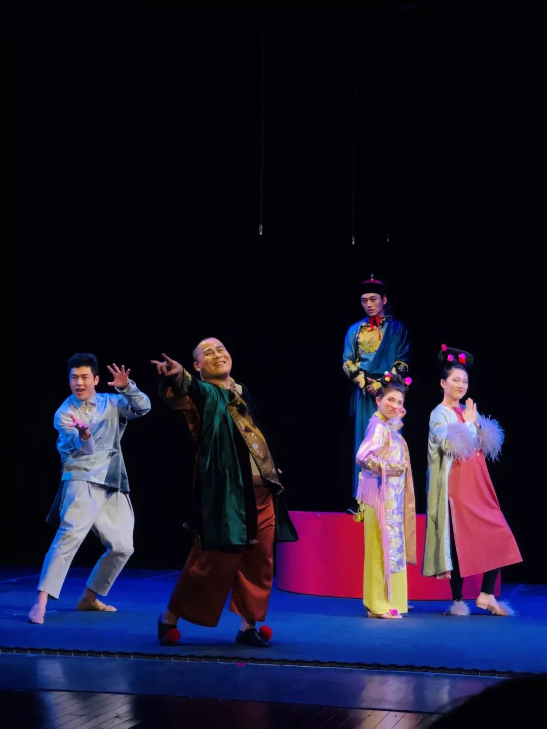 什么样的戏剧,才配得上孩子冲破天际的想象力?| 亲子剧吹牛大王