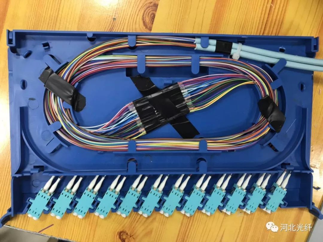 瞧瞧河北光纤下的光纤熔接工程师是不是很棒