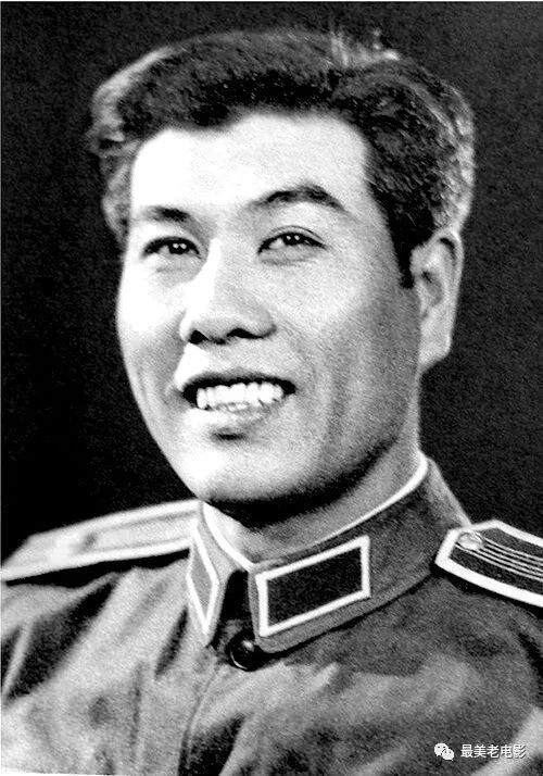 左起,丁局长(邢吉田),小崔(王毅),石云(田华).