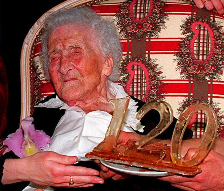 世界吉尼斯纪录最长寿的人,抽烟喝酒两不误,轻松活到122岁