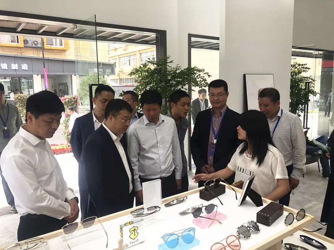 我区20家眼镜品牌企业抱团参加2019温州国际眼镜展
