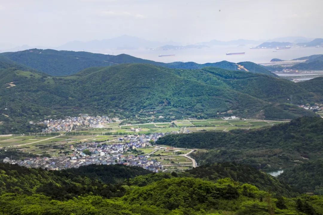 终于找到了一处俯瞰全北仑的绝佳地点,人少景美还免费!