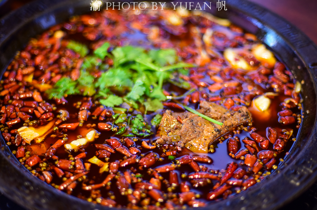重庆网红美食受气牛肉,30种香料码制24小时,再分时段慢炖而成 重庆网红美食受气牛肉,30种香料码制24小时,再分时段慢炖而成