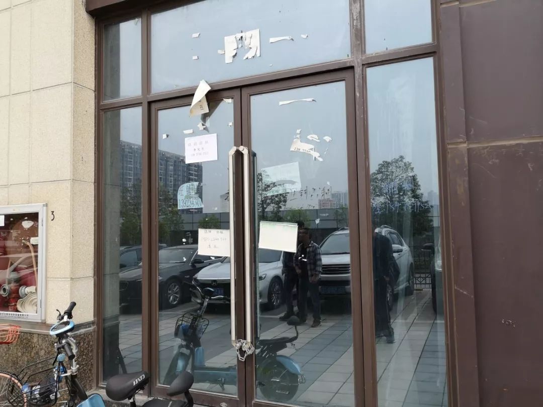 深圳一天价商业街出现多家商铺空置,昔日争抢为何冷清至此?