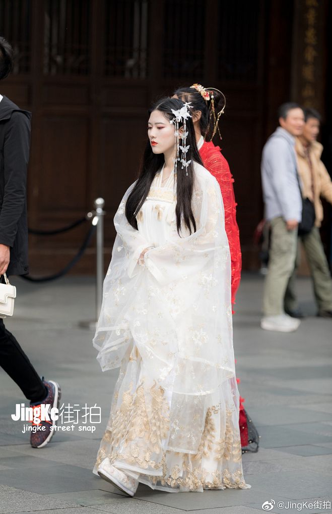 好看把绝美汉服当最in潮牌穿出街成都这一届年轻人太秀了