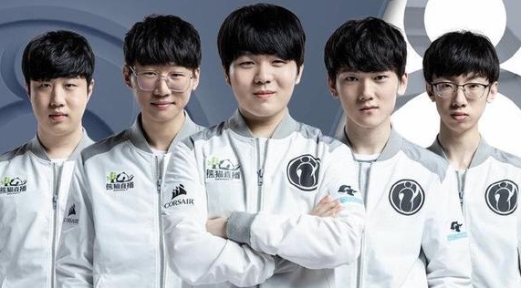 原创英雄联盟ig和g2一场大战这完全是操作碾压了对手啊