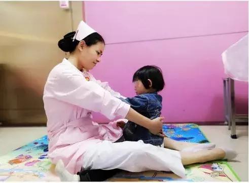从这6个方面对脑瘫患儿进行家庭康复训练,效果事半功倍!