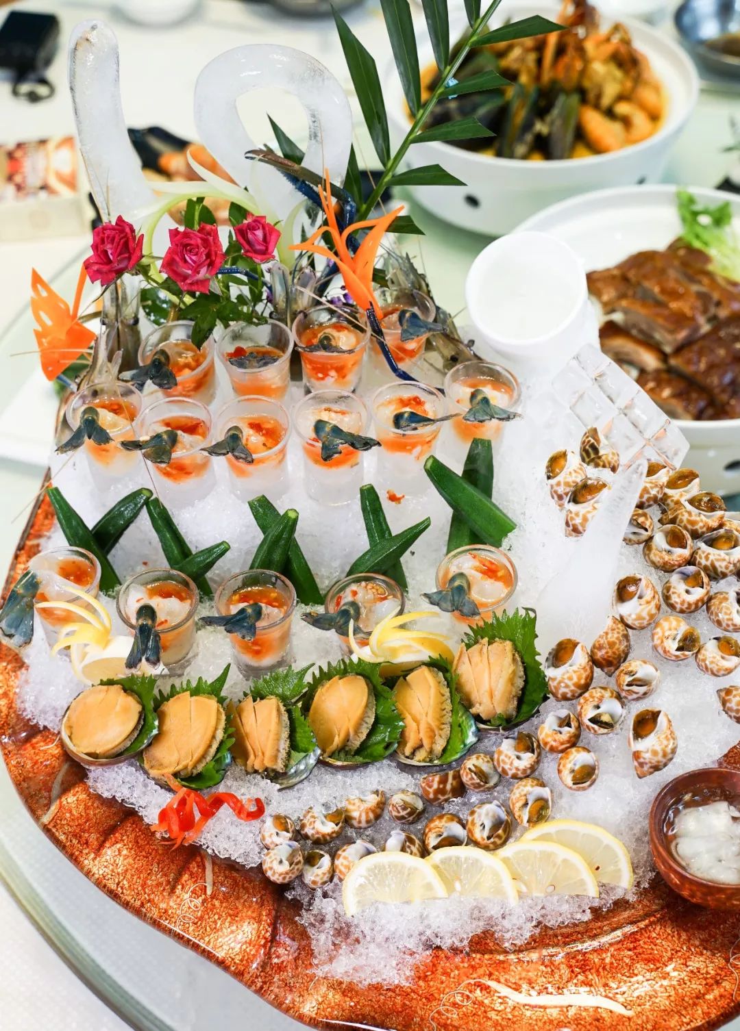 开业福利超豪华刺身拼盘免费送一间人均30的硬核海鲜酒家