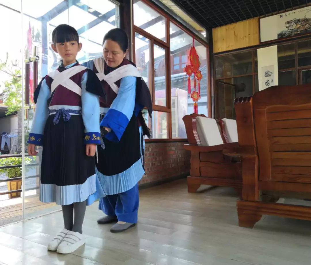 纳西文化的守护者一这个女人真酷