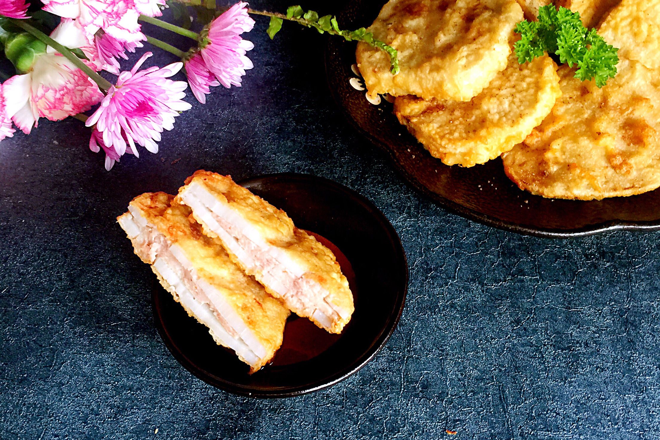 炸藕夹虽无鲍参翅肚那般珍贵,但通过精心的制作也是滋味无穷!