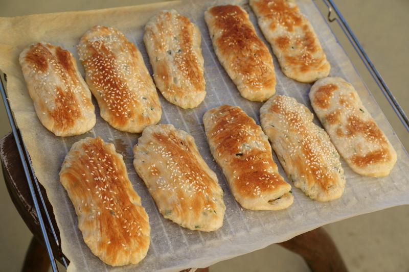 【油酥烧饼夹胡萝卜烧小鸡】