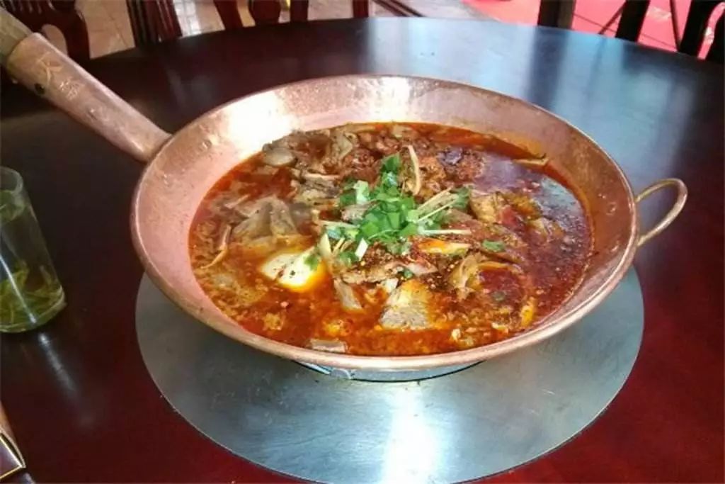 【火瓢牛肉】在翻滚的铜瓢中,体会一段江湖豪情._马帮