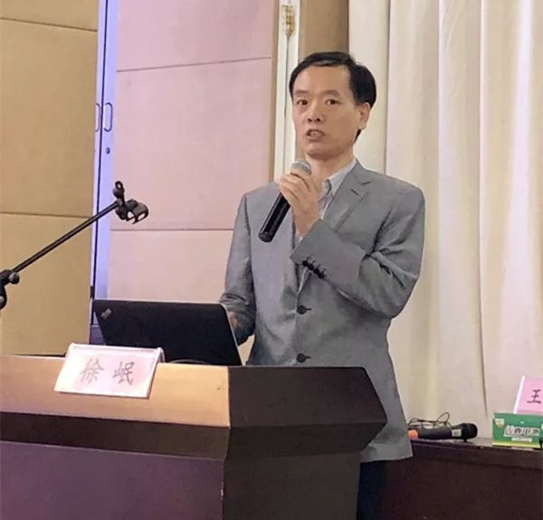 (徐岷教授授课)通过此次培训,使我院医务人员对抗菌药物合理使用的