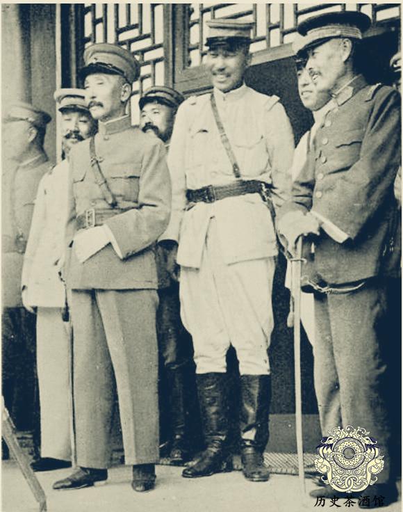 原创奇葩军阀张宗昌老照片身高腿长女人多却一时失言丢了性命