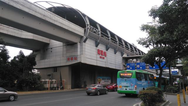 深圳龙岗南联社区路上随拍,这里的路越建越好了