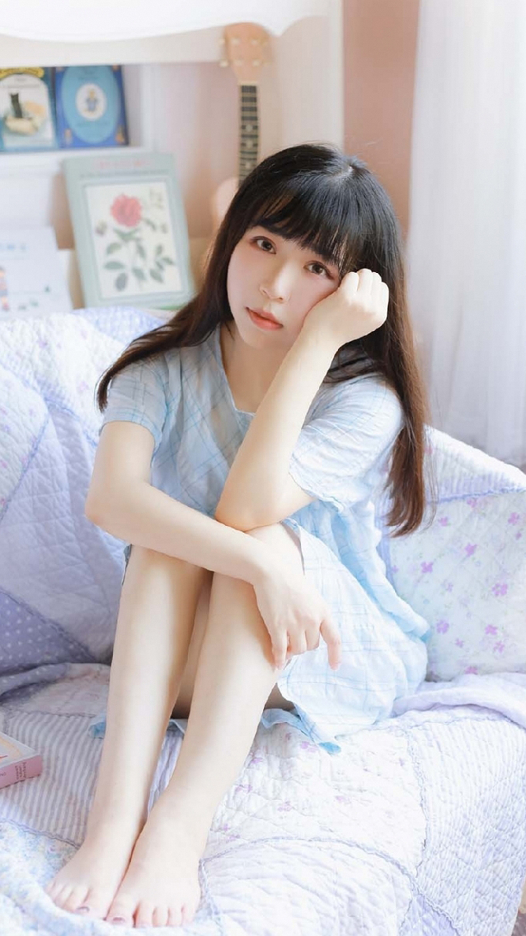 长发美女清纯温婉写真图片手机壁纸