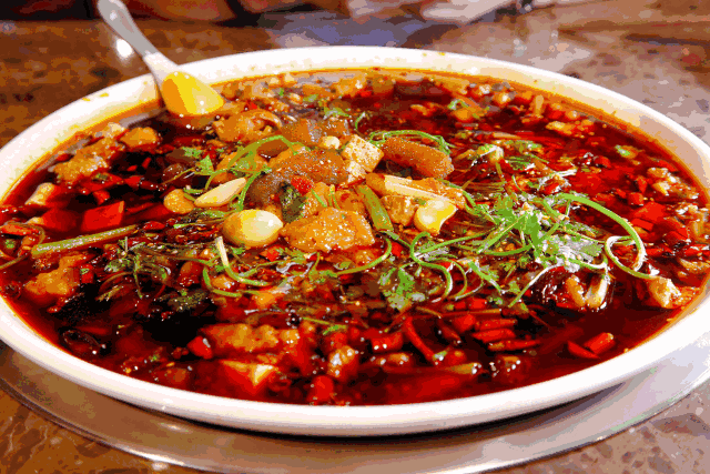 "川渔川味"的大蒜鲶鱼号称比豆腐更嫩,比魔芋更滑!