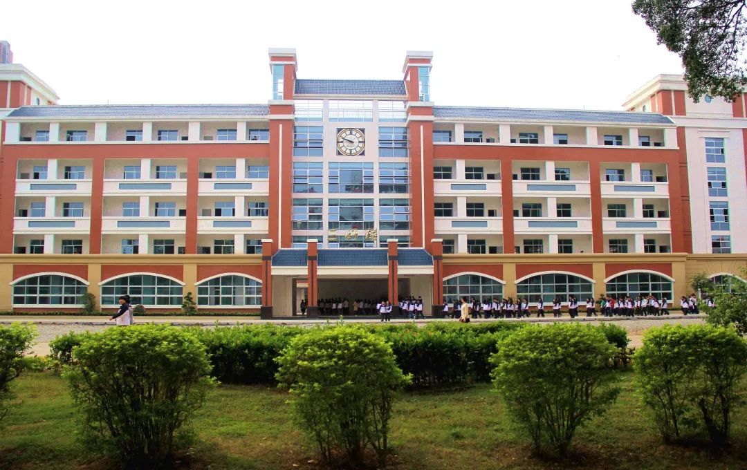 漳州二中变了,有个新校名!今年可自主招生100名,还有……_对比