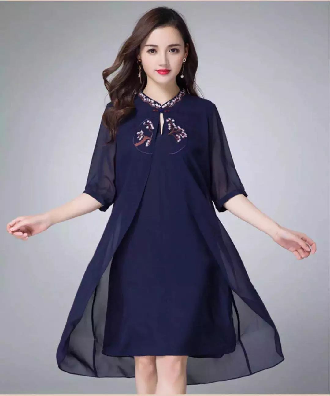 轰动全城首届半岛杭州丝绸服装大型展销惠5月1019日丝巾免费送每天