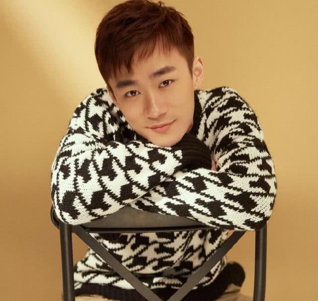 虎牙不求人逆袭太成功靠直播月营利上百万现在粉丝已达600万