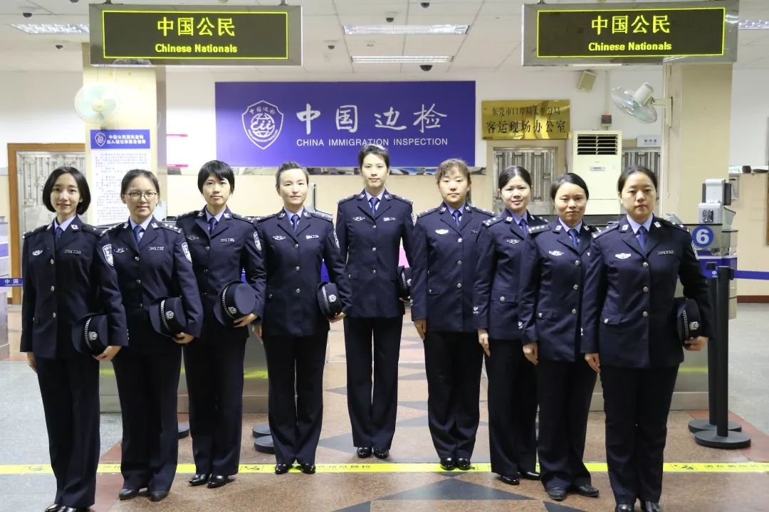 中国移民局新式制服图片