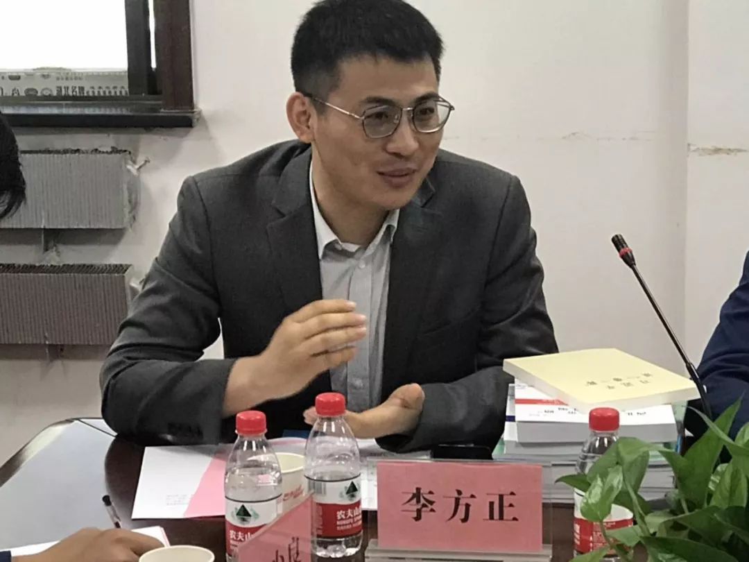 图为陕汽控股总经理助理 李方正张少良认为"一带一路"对金融来说是至