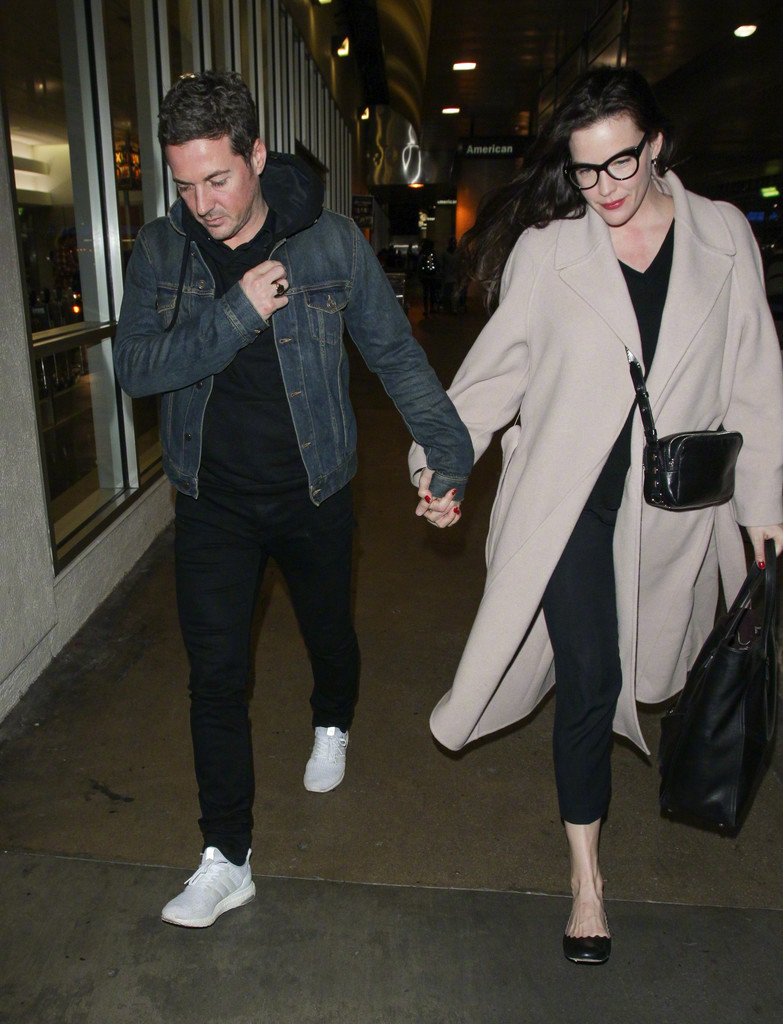 曾经的精灵公主丽芙泰勒内衣照性感到犯罪最想尝尝中国饺子