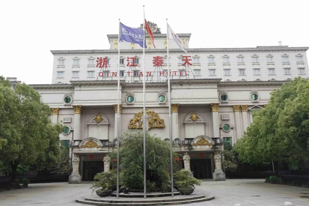 送旗袍啦杭州丝绸旗袍大型展会终于来安吉了一年一次丝绸与旗袍才是