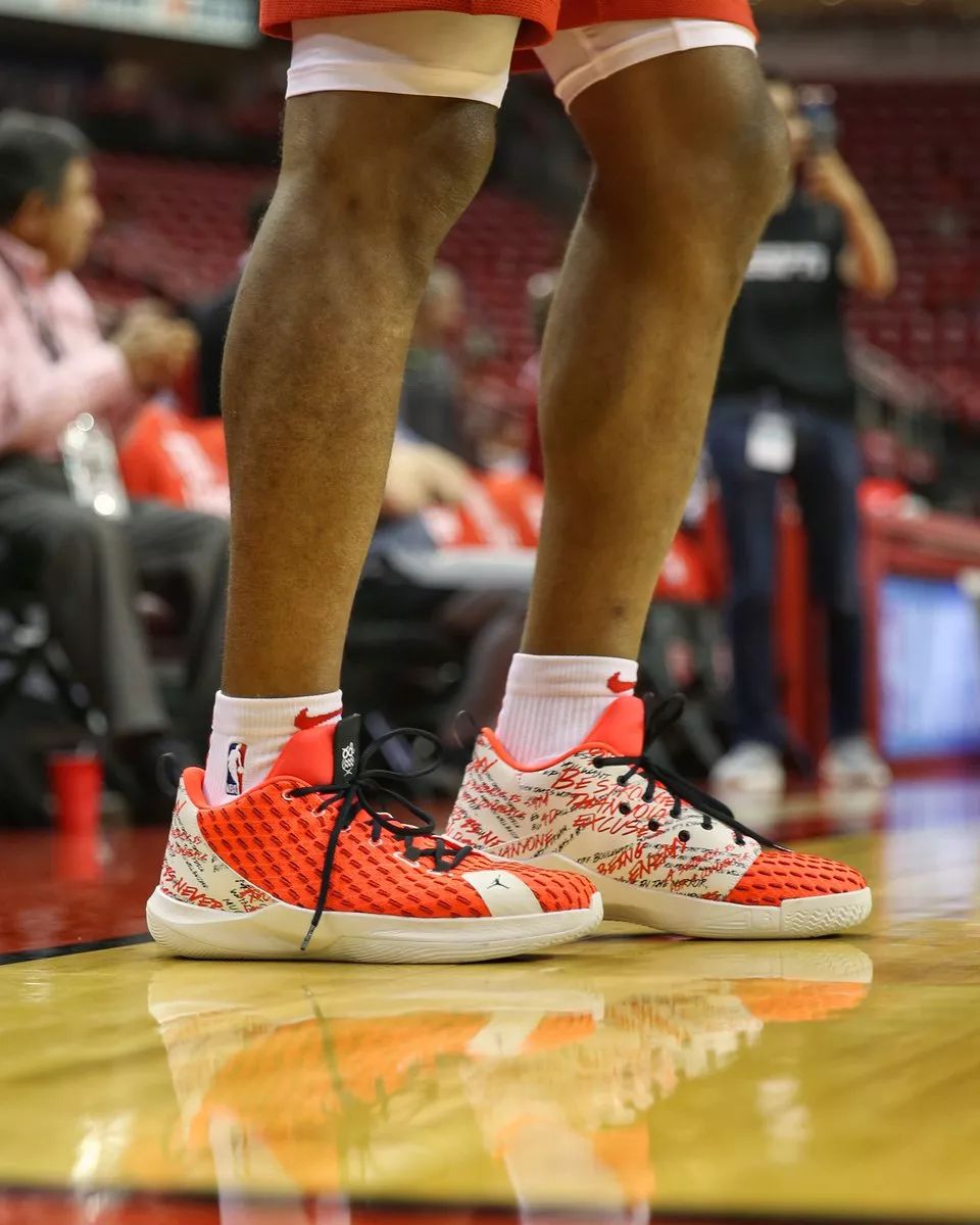 保罗12代签名鞋今日正式发布猫头鹰新logo售价低至700元