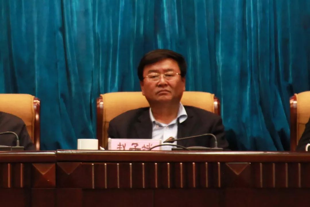 巴彦淖尔市卫生健康委召开庆祝第108个国际护士节主题演讲暨表彰大会