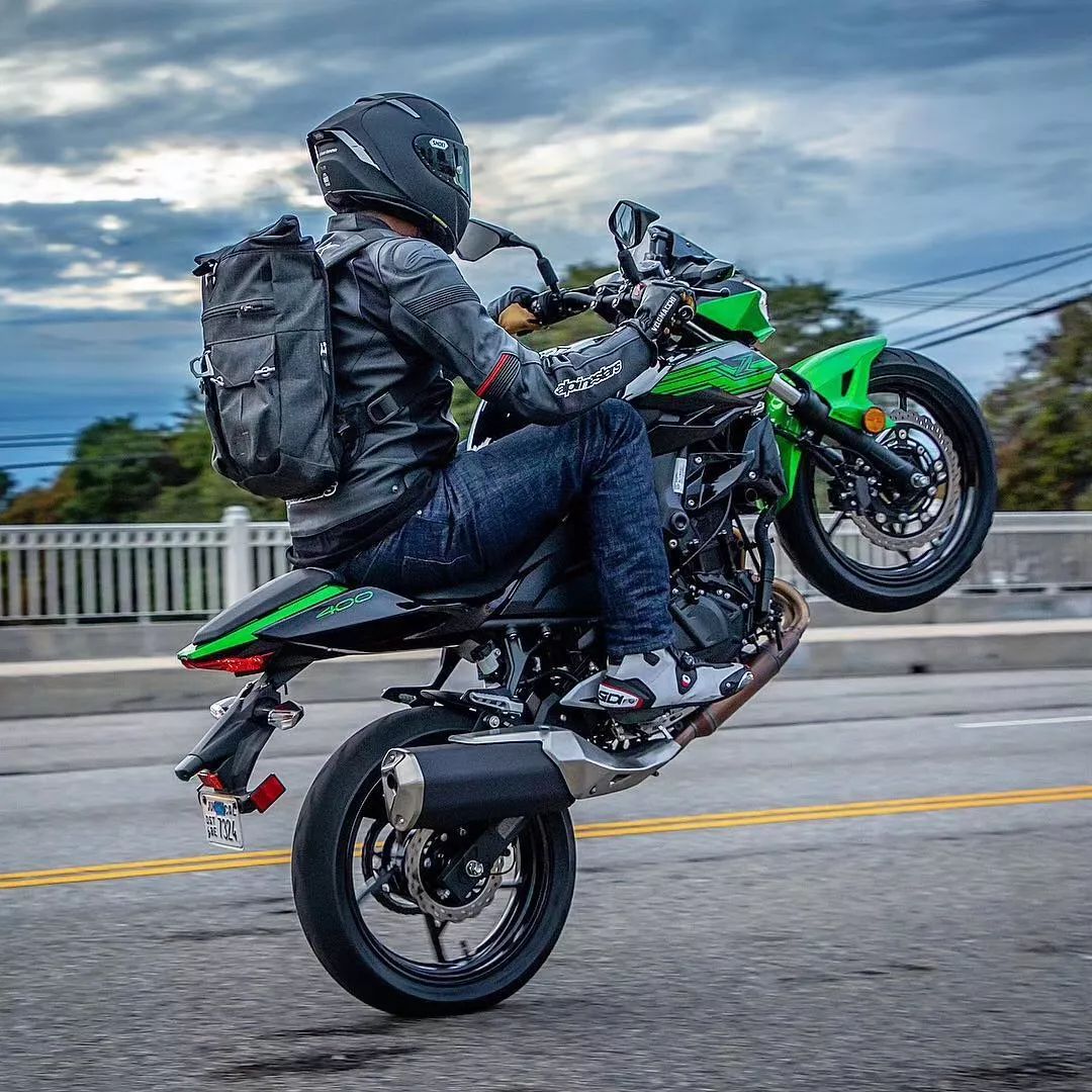 的指导价川崎公布了全新z400国际摩托车展首日活动中刚结束的2019北京