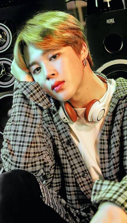 美媒体策划报道 防弹少年团jimin的"毫不间歇艺术家般的献身和友情"