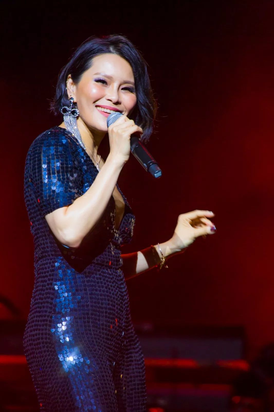 【签售会】想和周蕙来个近距离接触吗?赶紧来看